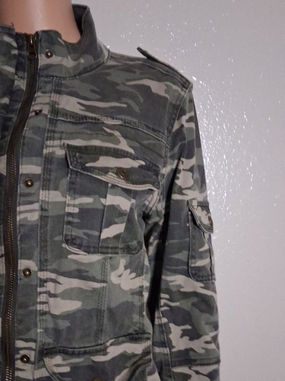 Kensie Women’s Camo Jacket — Cotton Stretch Blend, Size Medium - Picture 4 of 13